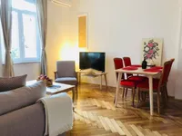 Недвижимость Четырехкомнатная квартира в центре Опатии: 1