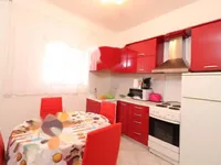 Недвижимость Двухкомнатная квартира Центр: 4