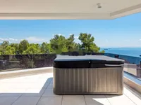 Недвижимость Четырёхкомнатная квартира в Опатии: 33