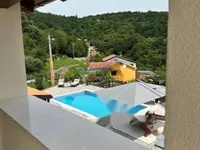 Недвижимость Семейный дом в Поляне: 49