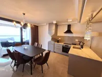 Недвижимость Трехкомнатная квартира Добреч: 2