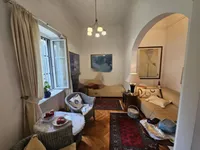 Недвижимость Двухкомнатная квартира в центре: 2