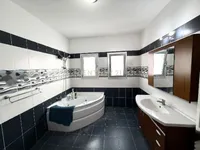 Недвижимость 5 Bedroom Villa for Sale in Agia Fyla, Limassol: 17