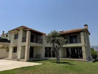 Недвижимость 4 Bedroom Villa For Sale in Parekklisia, Limassol: 2