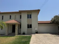 Недвижимость 4 Bedroom Villa For Sale in Parekklisia, Limassol: 4