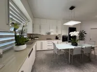 Недвижимость 3 Bedrooms Apartment For sale, Green Area - Germasogia, Limassol: 6