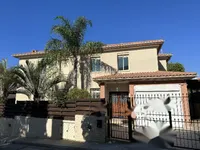 Недвижимость 4 Bedroom Coastal Villa for Sale in Pyrgos, Limassol: 1