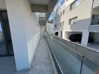 Недвижимость 2 Bedroom Apartment for Sale in Agios Athanasios, Limassol: 3