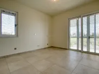 Недвижимость 3 Bedroom Apartment For Sale in Chlorakas , Pafos: 11