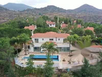 Недвижимость 5 Bedroom Villa For Sale In Kalo Chorio Limassol: 1
