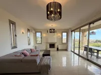 Недвижимость 4 Bedroom Villa For Rent in Parekklisia, Limassol: 3