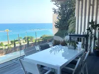 Недвижимость Luxury 3-Bedroom Seafront Apartment in Agios Tychonas, Limassol: 7