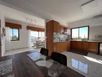 Недвижимость 3 Bedroom Apartment For Sale in Mesa Geitonia, Limassol: 3