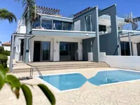 Недвижимость 3 Bedroom Apartment for Sale in Pervolia, Larnaca: 1