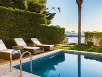 Недвижимость 5 Bedroom Beachfront Villa for Sale in Limassol Marina: 6