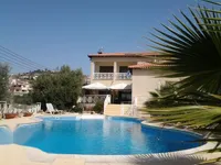 Недвижимость 3 Bedroom Villa For Sale in Agios Tychonas, Limassol.: 1