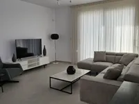 Недвижимость 4 Bedroom Villa For Sale in Chlorakas: 4