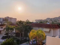 Недвижимость Charming 2 Bedroom Duplex Just Steps from the Sea in a Beautiful Complex: 13