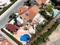 Недвижимость 6 Bedroom Villa For Sale in Agios Tychonas, Limassol: 1