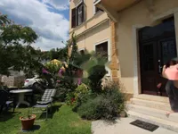 Недвижимость Трехкомнатная квартира Центр: 2