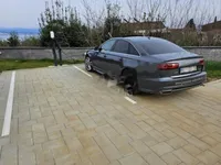 Недвижимость Трёхкомнатная квартира Оприч: 44