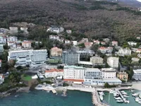 Недвижимость Четырехкомнатная квартира Центр: 30