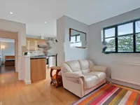 Недвижимость Leeland Way: 6