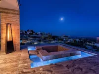 Недвижимость Luxury 6 Bedroom Villafor Sale in Agios Tychonas, Limassol: 19