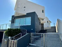 Недвижимость 6 Bedroom Villa For Sale in Agios Athanasios, Limassol: 3