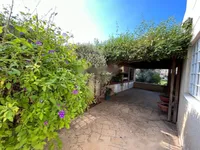 Недвижимость 5 Bedroom House and Office For Sale in Agios Nektarios: 8