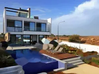 Недвижимость 5 Bedroom Villa For Sale in Agia Napa: 1
