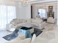 Недвижимость 5 Bedroom Villa in Agios Tychonas, Limassol: 1