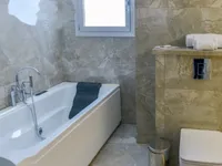 Недвижимость 5 Bedroom Villa in Agios Tychonas, Limassol: 6
