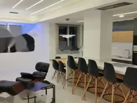 Недвижимость 4 Bedroom Apartment Across the Sea for Sale in Limassol, Agios Tychonas: 1