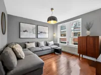 Недвижимость Charing Cross Road: 18