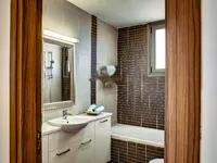 Недвижимость 3 Bedroom Luxury Villa For Sale in Mazotos, Larnaca: 13