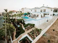 Недвижимость 6 Bedroom Villa for Sale in Agia Fyla, Limassol: 12