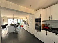 Недвижимость 4 Bedroom Villa for Sale in Agios Tychonas , Limassol: 12