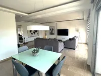 Недвижимость 4 Bedroom Apartment For Sale Agios Tychonas, Limassol: 1