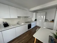 Недвижимость 4 Bedroom Apartment For Sale Agios Tychonas, Limassol: 4