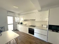 Недвижимость 4 Bedroom Apartment For Sale Agios Tychonas, Limassol: 7