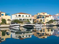 Недвижимость 6 Bedroom Villa For Sale in Limassol City: 1