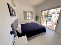 Недвижимость 3 Bedroom Luxury Villa for Sale in Peyia, Paphos: 19