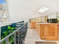 Недвижимость Upper Cheyne Row: 15