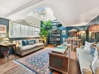 Недвижимость Upper Cheyne Row: 18