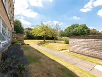 Недвижимость Keswick Road: 2