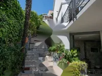 Недвижимость Четырехкомнатная квартира Центр: 24