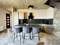 Недвижимость Семейный дом 250 м², Запад, Опатия: 25