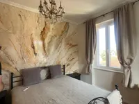 Недвижимость Трёхкомнатная квартира в центре: 13