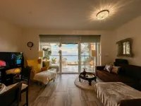 Недвижимость Трехкомнатная квартира в центре: 6